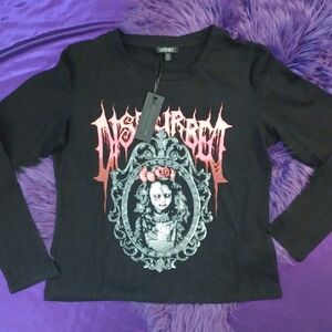 DOLLSKILL WIDOW 1X BLACK LONG-SLEEVED GRAPHIC TSHIRT